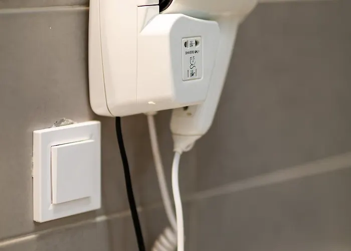 Matei Basarab Chic *