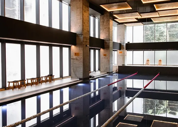 Matei Basarab Chic * ブカレスト